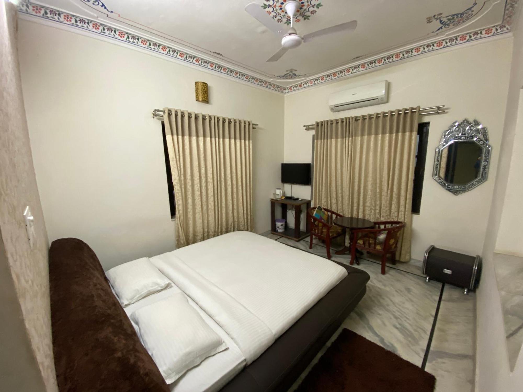 Braj Villa Udaipur Buitenkant foto